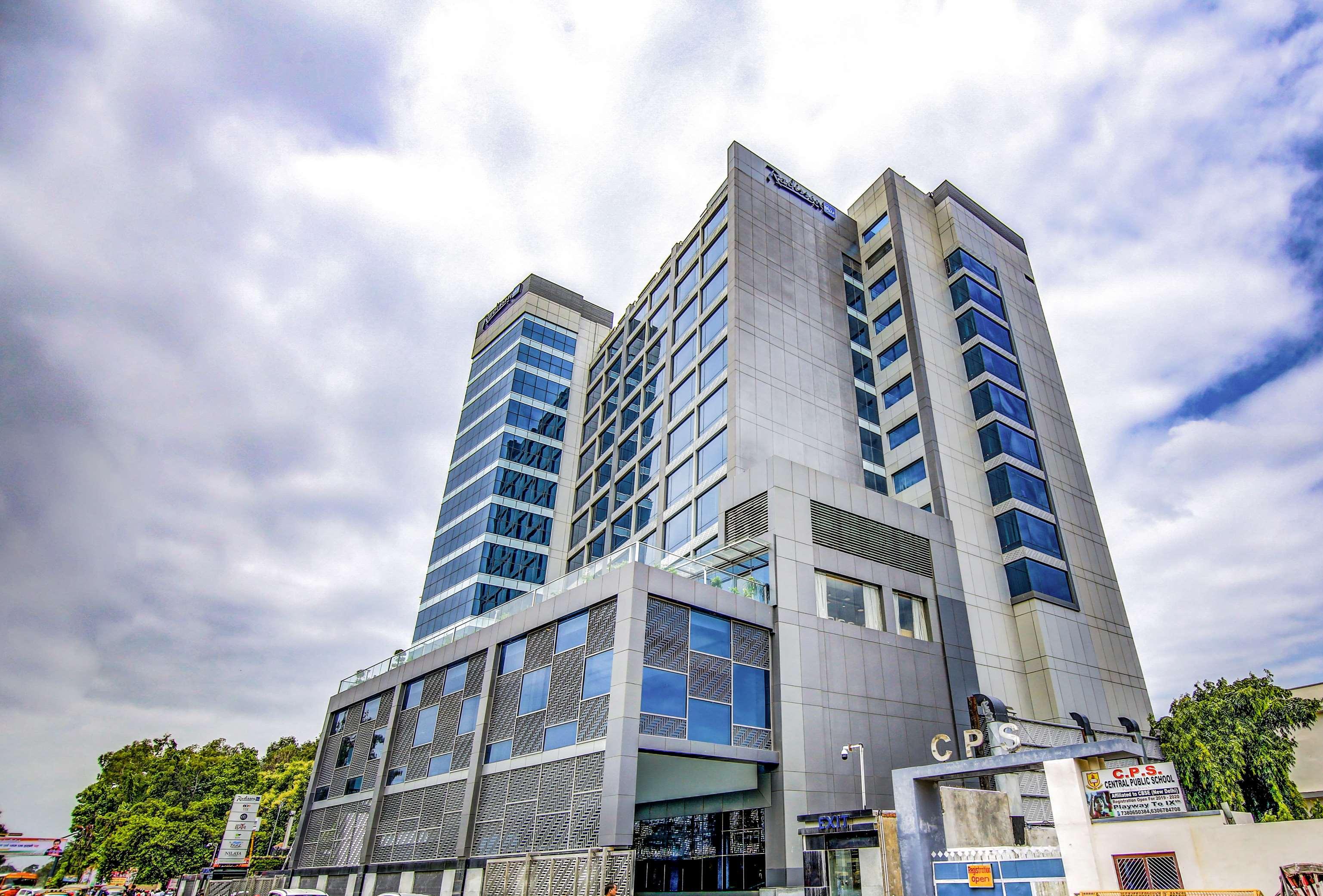 Radisson Blu Gorakhpur Hotel Екстериор снимка